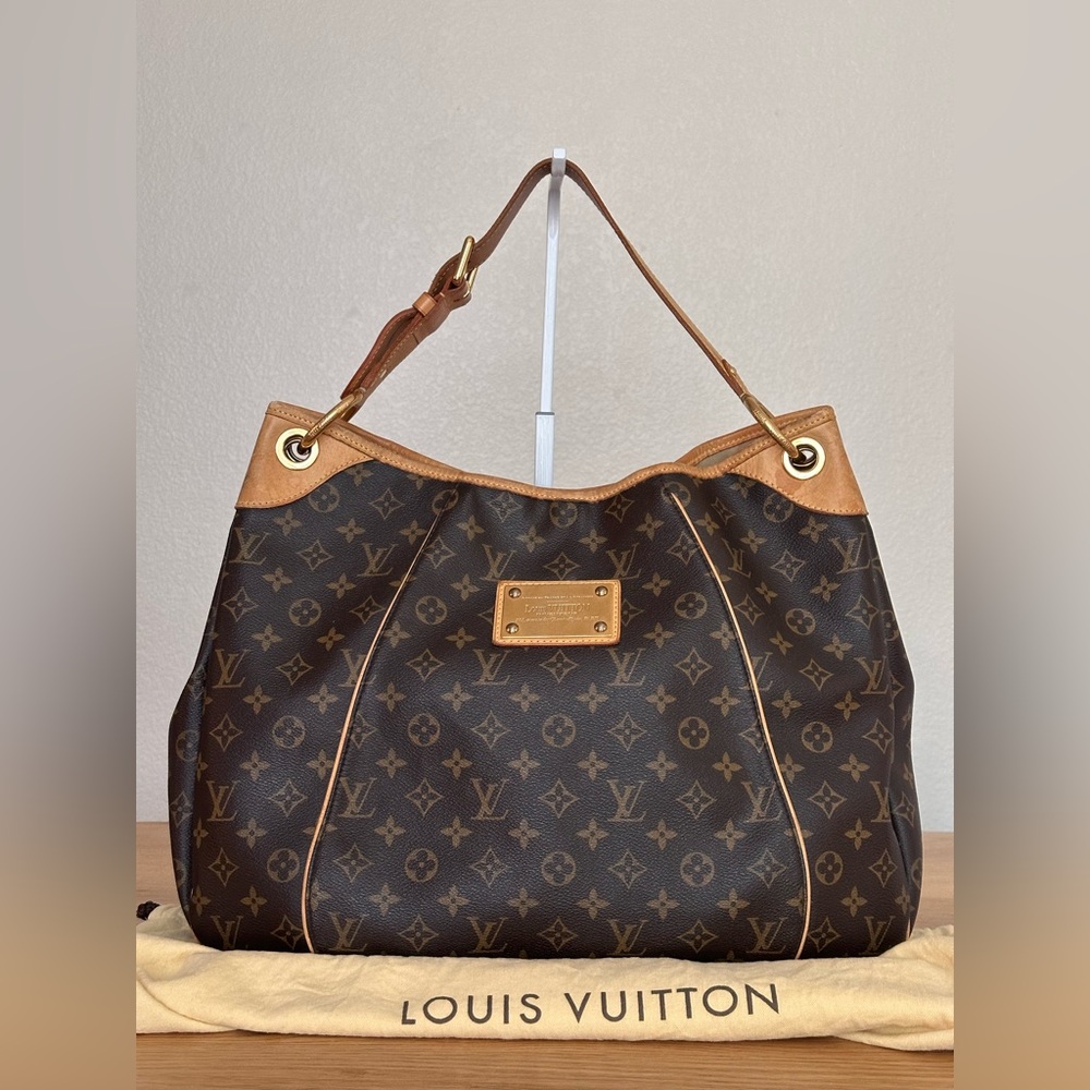 Louis Vuitton Monogram Galliera Gm with dustbag and COA